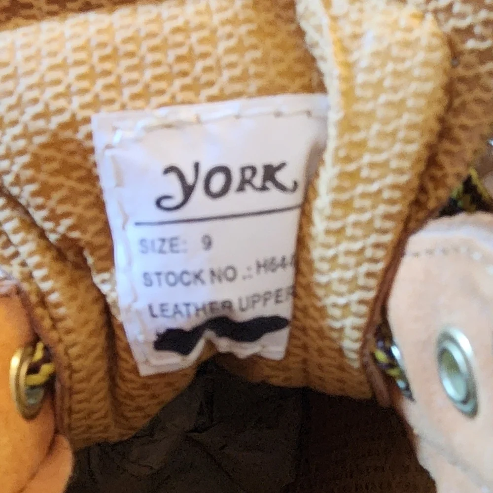 York insulated mens boots